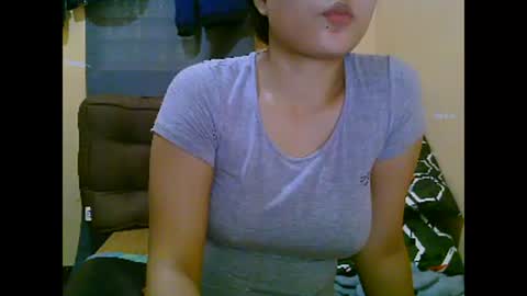 Snapshot of wildcamille chatting on 01/19/25, 02:36 camille online show from 01/19/25, 02:36