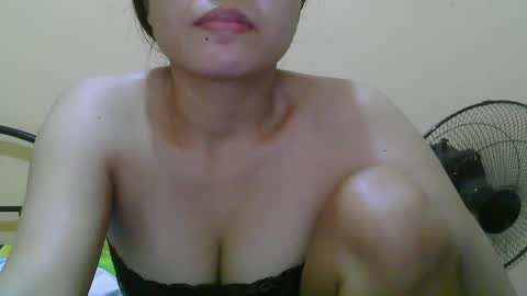 Snapshot of wildcamille chatting on 01/30/25, 03:33 camille online show from 01/30/25, 03:33