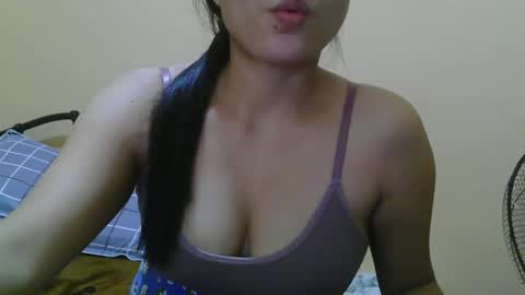 Snapshot of wildcamille chatting on 02/08/25, 09:56 camille online show from 02/08/25, 09:56