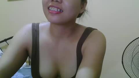 Snapshot of wildcamille chatting on 02/26/25, 01:41 camille online show from 02/26/25, 01:41