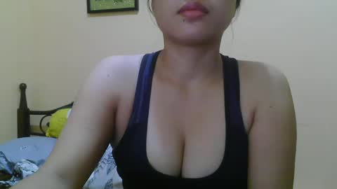 Snapshot of wildcamille chatting on 03/09/25, 10:41 camille online show from 03/09/25, 10:41