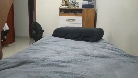 Snapshot of wildchar chatting on 01/31/25, 04:14 Richard online show from 01/31/25, 04:14