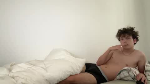 Snapshot of wilddesire18 chatting on 09/13/25, 07:41 wilddesire18 online show from 09/13/25, 07:41