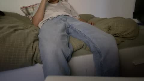 Snapshot of wilddesire18 chatting on 12/22/25, 04:04 wilddesire18 online show from 12/22/25, 04:04