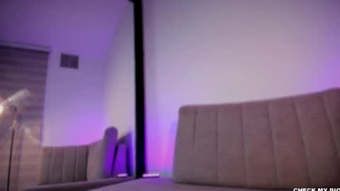 Snapshot of wilddesiree_ chatting on 05/15/26, 11:45 WildDesire online show from 05/15/26, 11:45