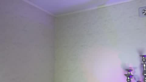 Snapshot of wildfairiesheaven chatting on 06/09/26, 02:01 OF JunoHoly online show from 06/09/26, 02:01