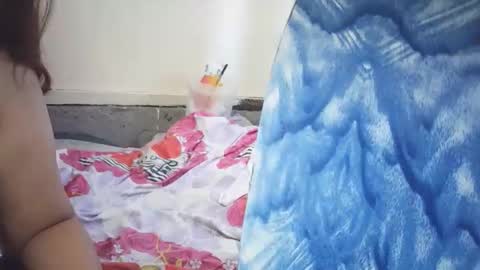 wildflower2006 online show from 09/28/25, 11:43