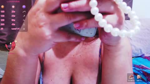 wildhotasianx online show from 12/25/24, 01:51