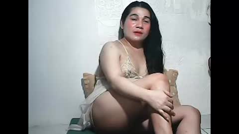 Snapshot of wildhotdick4ux chatting on 04/30/26, 05:03 Sweet online show from 04/30/26, 05:03