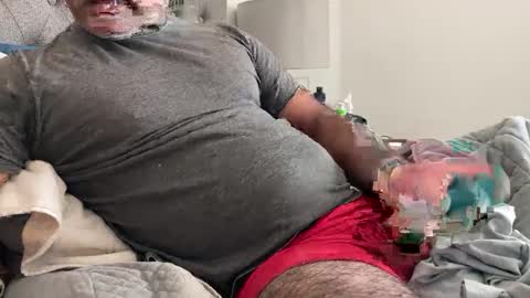 Snapshot of wildhungry chatting on 12/02/24, 10:23 wildhungry online show from 12/02/24, 10:23