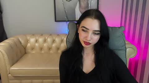 Snapshot of wildkittenx_ chatting on 03/05/25, 02:12 Alena online show from 03/05/25, 02:12