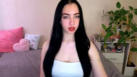Alena online show from 06/16/26, 05:54