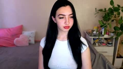 Alena online show from 06/25/26, 04:12