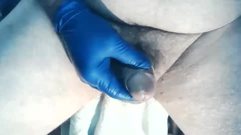 Snapshot of wildman6 chatting on 10/24/25, 08:05 wildman6 online show from 10/24/25, 08:05