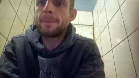 Snapshot of wildmike93 chatting on 06/14/26, 04:20 wildmike93 online show from 06/14/26, 04:20