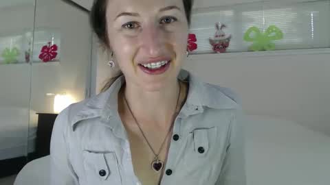 WildRose L - check my Pinned tweet if you dont see me online within 5 minutes after Ive sent email notifications online show from 04/24/26, 02:03