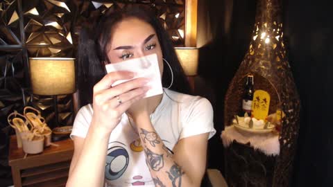 Snapshot of wildroxie chatting on 02/08/25, 10:51 ROXIE online show from 02/08/25, 10:51