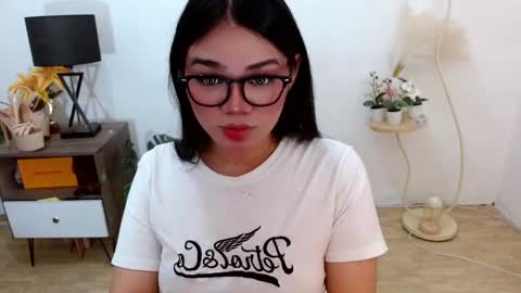 Snapshot of wildsavagelucy chatting on 02/28/25, 08:09 Ms Lucy online show from 02/28/25, 08:09