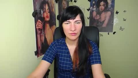 Snapshot of wildsoul8 chatting on 05/07/26, 12:32 Rosalinda online show from 05/07/26, 12:32