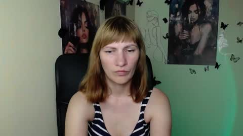 Snapshot of wildsoul8 chatting on 06/24/26, 12:26 Rosalinda online show from 06/24/26, 12:26