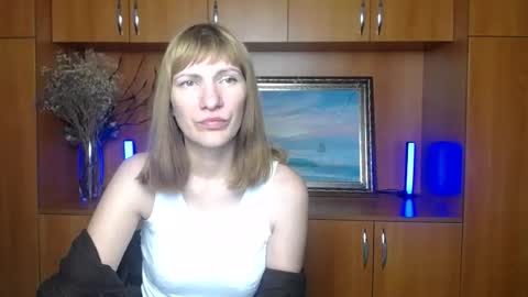 Snapshot of wildsoul8 chatting on 07/04/26, 06:47 Rosalinda online show from 07/04/26, 06:47