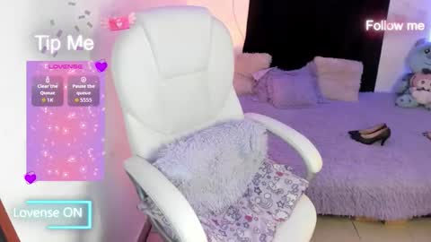 Snapshot of will_thomson_t chatting on 10/29/25, 01:08 sofia and will online show from 10/29/25, 01:08