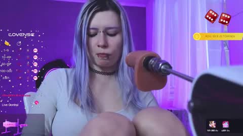 Snapshot of will_vand0m chatting on 02/14/25, 07:49 Your virtual girlfriend online show from 02/14/25, 07:49