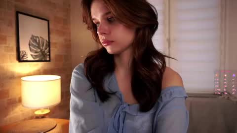 Snapshot of willalwaysloveyouuuuu chatting on 02/24/25, 01:02 Eva online show from 02/24/25, 01:02