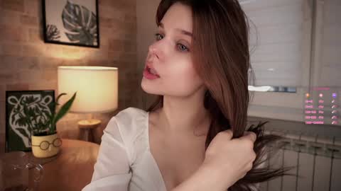 Snapshot of willalwaysloveyouuuuu chatting on 02/26/25, 01:11 Eva online show from 02/26/25, 01:11