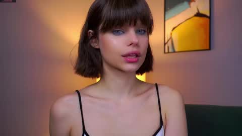 Snapshot of willalwaysloveyouuuuu chatting on 10/16/25, 01:06 Eva online show from 10/16/25, 01:06