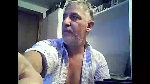 Snapshot of willfire71 chatting on 12/02/24, 10:39 Willfire71 online show from 12/02/24, 10:39