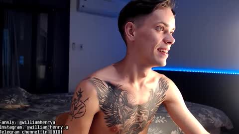 Snapshot of william_henry_a chatting on 10/23/25, 11:35 William online show from 10/23/25, 11:35