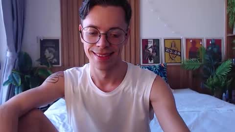 Snapshot of william_henry_a chatting on 02/14/26, 08:11 William online show from 02/14/26, 08:11