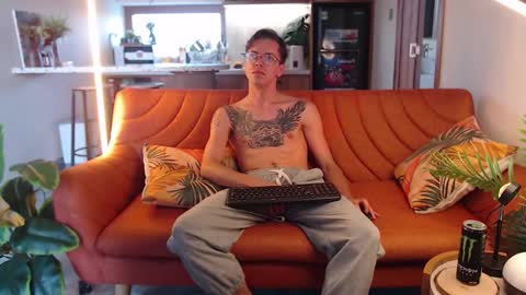 William online show from 03/17/26, 09:56