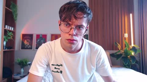 William online show from 03/26/26, 08:09