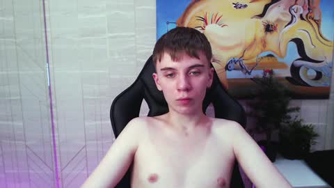 Snapshot of william_ross chatting on 12/27/24, 12:29 will online show from 12/27/24, 12:29