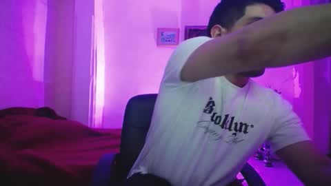 Snapshot of william_steel_ chatting on 01/10/26, 03:30 William Steel online show from 01/10/26, 03:30