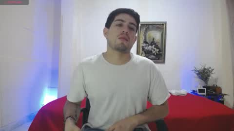 Snapshot of william_steel_ chatting on 02/04/26, 01:28 William Steel online show from 02/04/26, 01:28