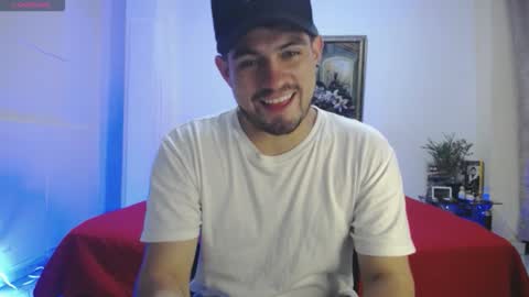 Snapshot of william_steel_ chatting on 02/12/26, 03:45 William Steel online show from 02/12/26, 03:45