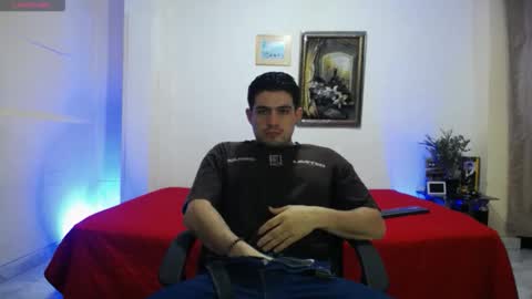 Snapshot of william_steel_ chatting on 02/18/26, 01:07 William Steel online show from 02/18/26, 01:07