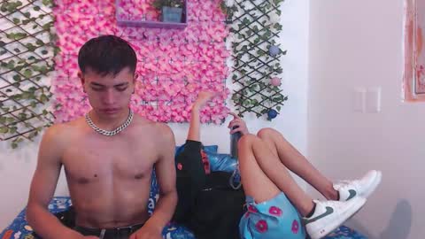 Snapshot of willians__ chatting on 09/15/25, 09:04 willians__ online show from 09/15/25, 09:04