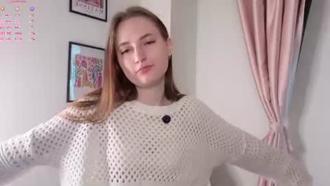 Snapshot of williapabey chatting on 06/15/26, 01:19 Sarah online show from 06/15/26, 01:19