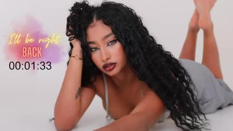 Snapshot of willow_hendrix chatting on 05/04/26, 11:45 Ms Willow online show from 05/04/26, 11:45