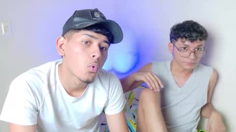 Snapshot of willyams_logan chatting on 12/18/25, 09:32 Daniel y Breiner online show from 12/18/25, 09:32