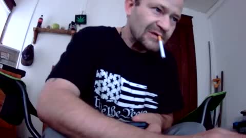 Snapshot of willydogg83 chatting on 04/12/26, 12:10 willydogg83 online show from 04/12/26, 12:10
