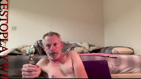 Snapshot of willylikestoplay74 chatting on 05/17/26, 01:14 Twisted Will online show from 05/17/26, 01:14