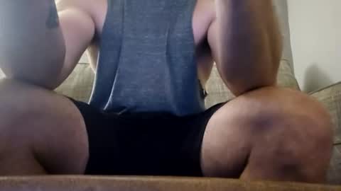 willynn83 online show from 05/19/26, 07:26
