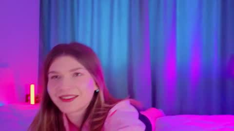 Snapshot of wilmajonson chatting on 02/15/26, 09:30 Vicki3 online show from 02/15/26, 09:30