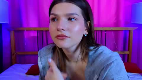 Vicki3 online show from 03/18/26, 07:00