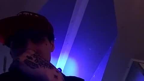 Snapshot of wilsond9479 chatting on 11/27/25, 02:41 wilsond9479 online show from 11/27/25, 02:41